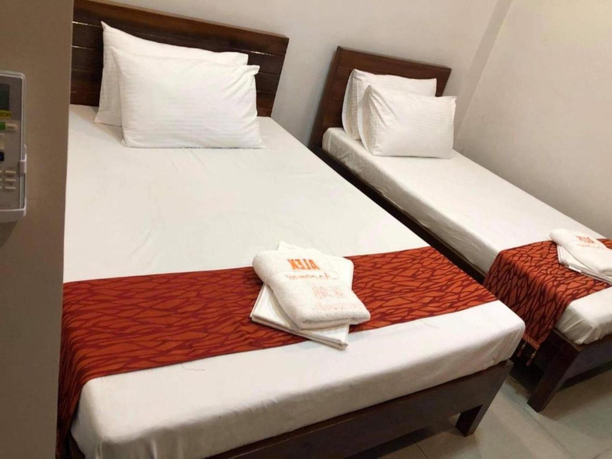 Reddoorz At Sta Cruz Naga City エクステリア 写真
